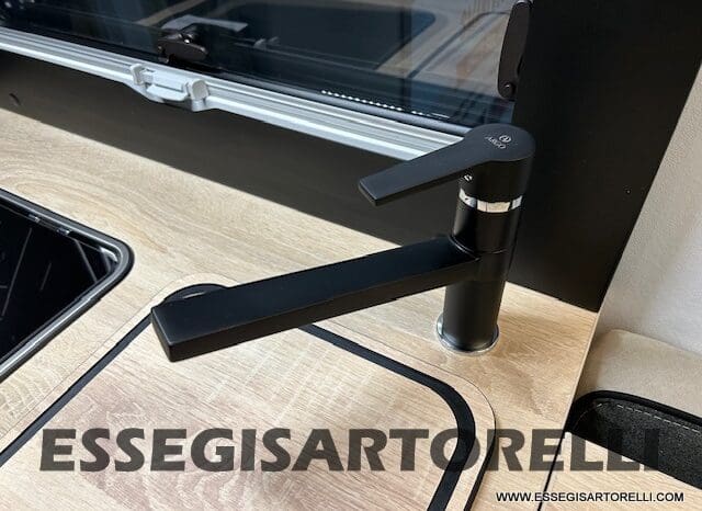 CHAUSSON ETAPE 650 GARAGE 636 CM 01/2025 KM 3.264 DOPPIO CLIMA pieno