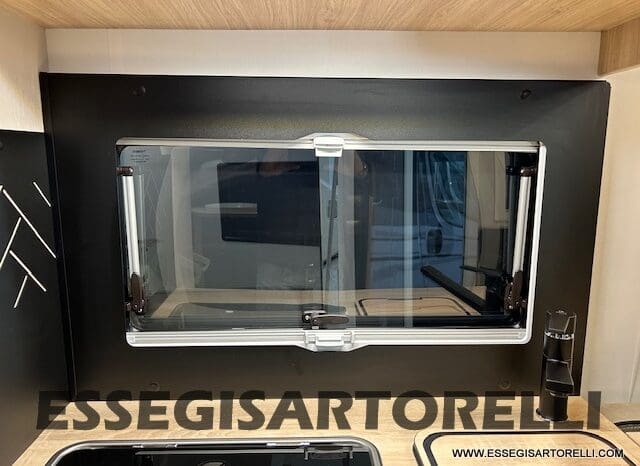 CHAUSSON ETAPE 650 GARAGE 636 CM 01/2025 KM 3.264 DOPPIO CLIMA pieno