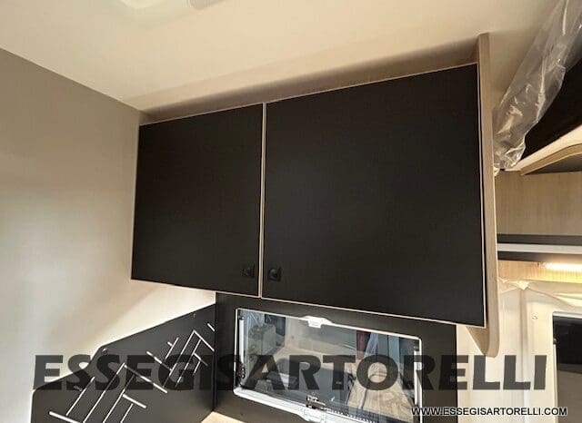 CHAUSSON ETAPE 650 GARAGE 636 CM 01/2025 KM 3.264 DOPPIO CLIMA pieno