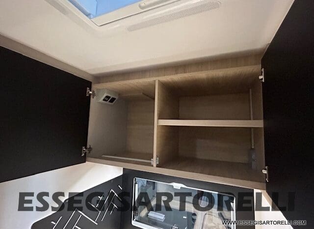 CHAUSSON ETAPE 650 GARAGE 636 CM 01/2025 KM 3.264 DOPPIO CLIMA pieno