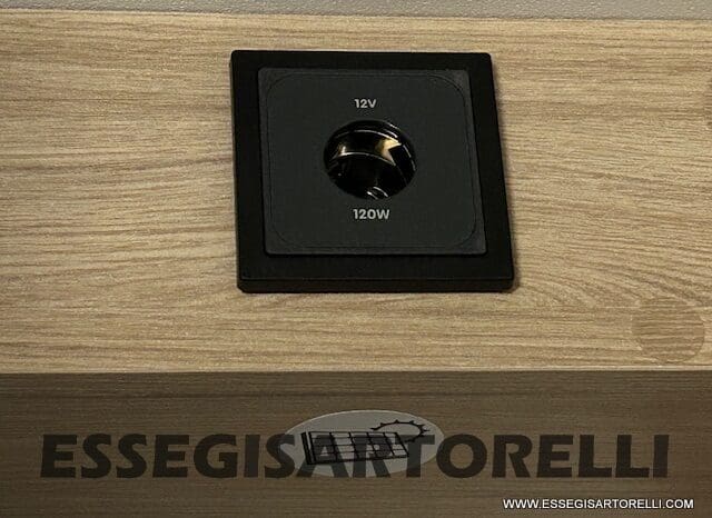 CHAUSSON ETAPE 650 GARAGE 636 CM 01/2025 KM 3.264 DOPPIO CLIMA pieno