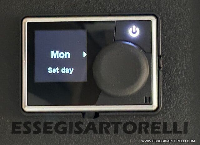 CHAUSSON ETAPE 650 GARAGE 636 CM 01/2025 KM 3.264 DOPPIO CLIMA pieno