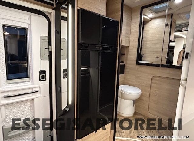 CHAUSSON ETAPE 650 GARAGE 636 CM 01/2025 KM 3.264 DOPPIO CLIMA pieno