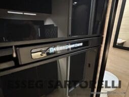 CHAUSSON ETAPE 650 GARAGE 636 CM 01/2025 KM 3.264 DOPPIO CLIMA pieno