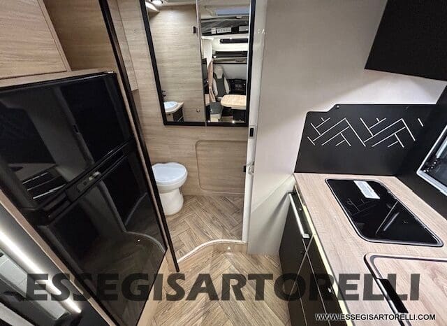 CHAUSSON ETAPE 650 GARAGE 636 CM 01/2025 KM 3.264 DOPPIO CLIMA pieno