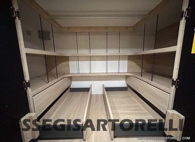 CHAUSSON ETAPE 650 GARAGE 636 CM 01/2025 KM 3.264 DOPPIO CLIMA pieno