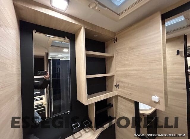 CHAUSSON ETAPE 650 GARAGE 636 CM 01/2025 KM 3.264 DOPPIO CLIMA pieno