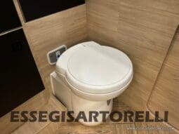 CHAUSSON ETAPE 650 GARAGE 636 CM 01/2025 KM 3.264 DOPPIO CLIMA pieno