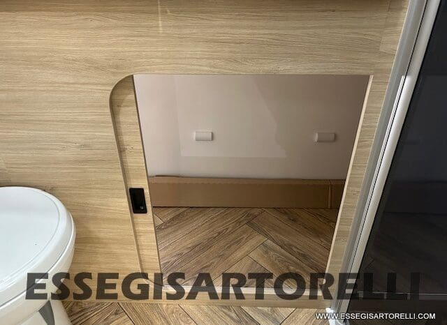 CHAUSSON ETAPE 650 GARAGE 636 CM 01/2025 KM 3.264 DOPPIO CLIMA pieno