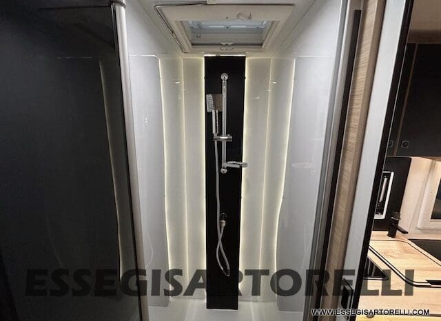 CHAUSSON ETAPE 650 GARAGE 636 CM 01/2025 KM 3.264 DOPPIO CLIMA pieno