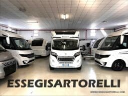 CHAUSSON ETAPE 650 GARAGE 636 CM 01/2025 KM 3.264 DOPPIO CLIMA pieno