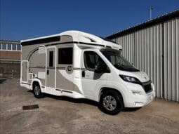 CHAUSSON ETAPE 650 GARAGE 636 CM 01/2025 KM 3.264 DOPPIO CLIMA pieno