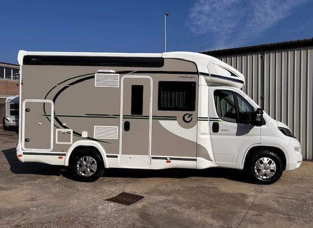 CHAUSSON ETAPE 650 GARAGE 636 CM 01/2025 KM 3.264 DOPPIO CLIMA pieno