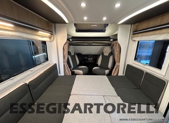 CHAUSSON ETAPE 650 GARAGE 636 CM 01/2025 KM 3.264 DOPPIO CLIMA pieno