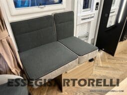 CHAUSSON ETAPE 650 GARAGE 636 CM 01/2025 KM 3.264 DOPPIO CLIMA pieno