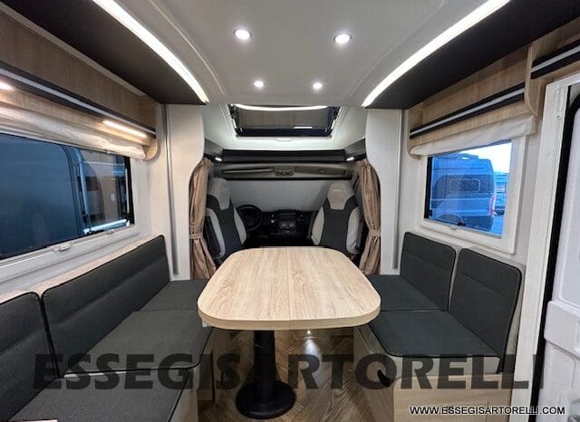 CHAUSSON ETAPE 650 GARAGE 636 CM 01/2025 KM 3.264 DOPPIO CLIMA pieno