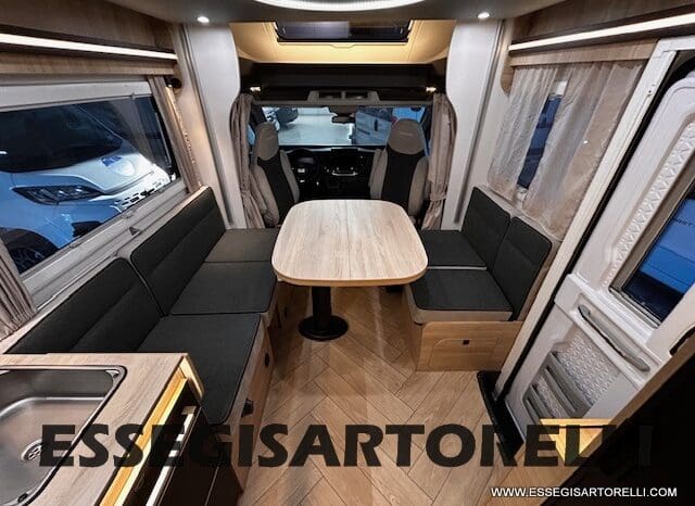 CHAUSSON NEW 2026 TITANIUM 650 165 CV POWER AUTOMATICO 639 CM pieno
