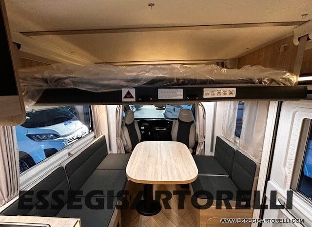 CHAUSSON NEW 2026 TITANIUM 650 165 CV POWER AUTOMATICO 639 CM pieno