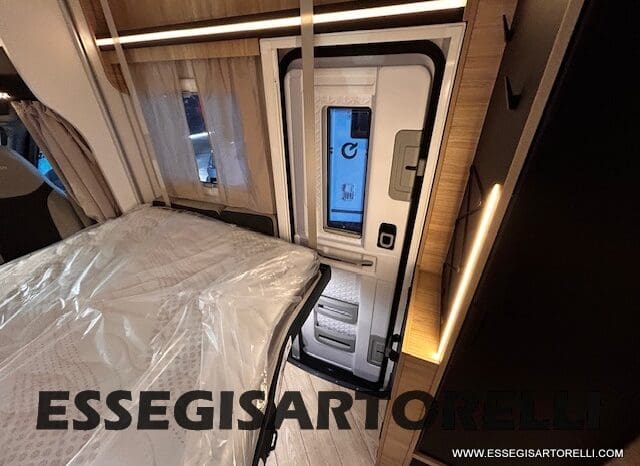 CHAUSSON NEW 2026 TITANIUM 650 165 CV POWER AUTOMATICO 639 CM pieno