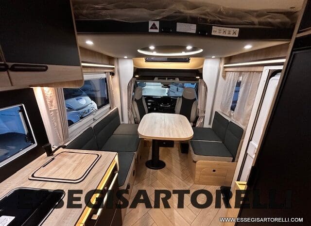 CHAUSSON NEW 2026 TITANIUM 650 165 CV POWER AUTOMATICO 639 CM pieno