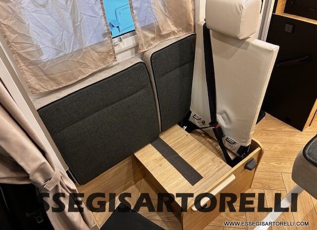CHAUSSON NEW 2026 TITANIUM 650 165 CV POWER AUTOMATICO 639 CM pieno