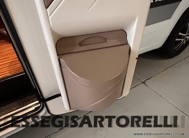 ADRIA MATRIX PLUS M 670 SL GEMELLI GARAGE 2015 DOPPIO CLIMA pieno