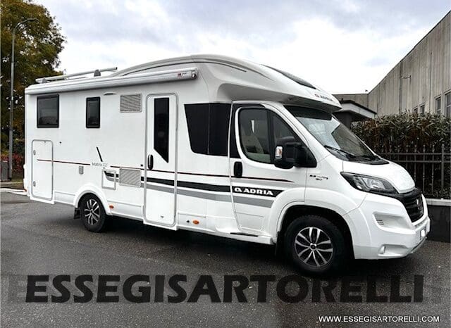 ADRIA MATRIX PLUS M 670 SP 180 CV POWER BASCULANTE MAXI GARAGE UNIPROPR. 2017 pieno