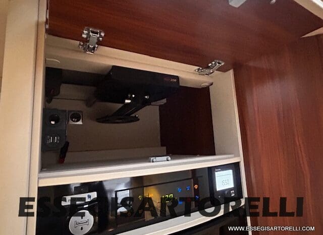 ADRIA MATRIX PLUS M 670 SP 180 CV POWER BASCULANTE MAXI GARAGE UNIPROPR. 2017 pieno