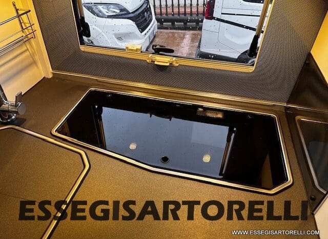 ADRIA MATRIX PLUS M 670 SP 180 CV POWER BASCULANTE MAXI GARAGE UNIPROPR. 2017 pieno