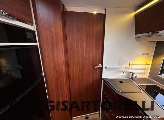 ADRIA MATRIX PLUS M 670 SP 180 CV POWER BASCULANTE MAXI GARAGE UNIPROPR. 2017 pieno