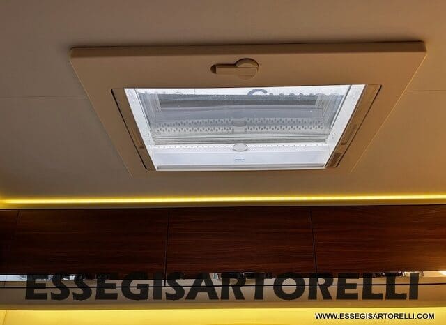 ADRIA MATRIX PLUS M 670 SP 180 CV POWER BASCULANTE MAXI GARAGE UNIPROPR. 2017 pieno