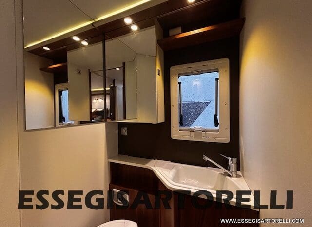 ADRIA MATRIX PLUS M 670 SP 180 CV POWER BASCULANTE MAXI GARAGE UNIPROPR. 2017 pieno