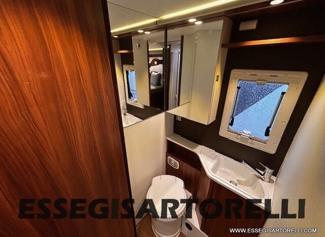 ADRIA MATRIX PLUS M 670 SP 180 CV POWER BASCULANTE MAXI GARAGE UNIPROPR. 2017 pieno