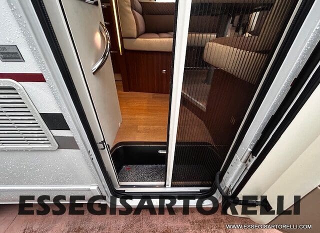 ADRIA MATRIX PLUS M 670 SP 180 CV POWER BASCULANTE MAXI GARAGE UNIPROPR. 2017 pieno