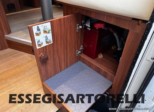 ADRIA MATRIX PLUS M 670 SP 180 CV POWER BASCULANTE MAXI GARAGE UNIPROPR. 2017 pieno