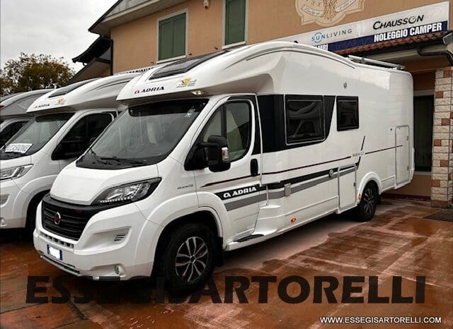 ADRIA MATRIX PLUS M 670 SP 180 CV POWER BASCULANTE MAXI GARAGE UNIPROPR. 2017 pieno