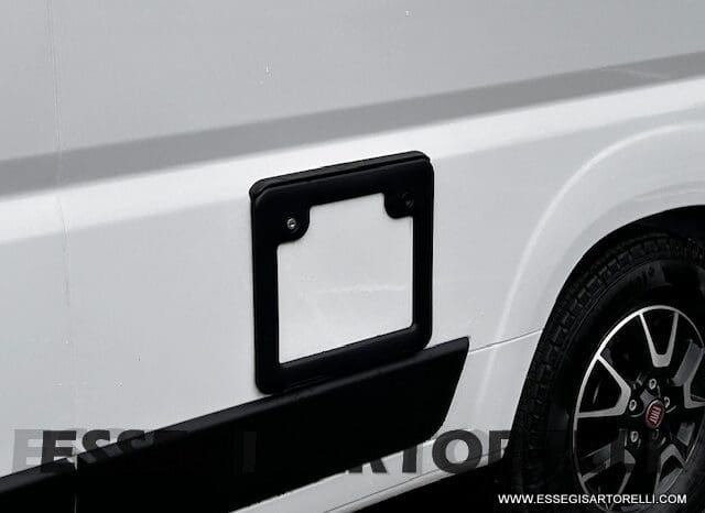 ROLLER TEAM LIVINGSTONE 5 UNIPR. VAN 599 10/2024 NEW DUCATO TRUMA DIESEL KM 3.733 pieno