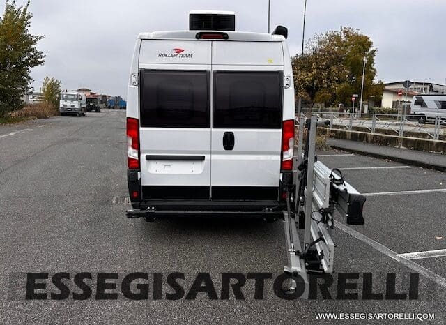 ROLLER TEAM LIVINGSTONE 5 UNIPR. VAN 599 10/2024 NEW DUCATO TRUMA DIESEL KM 3.733 pieno