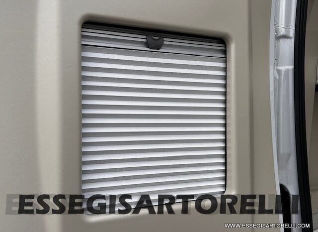 ROLLER TEAM LIVINGSTONE 5 UNIPR. VAN 599 10/2024 NEW DUCATO TRUMA DIESEL KM 3.733 pieno