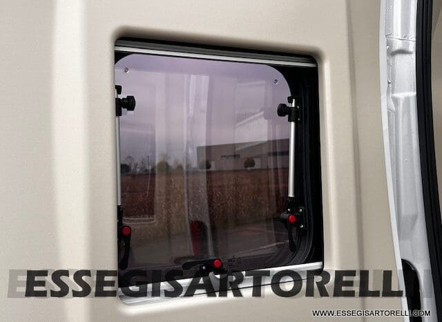 ROLLER TEAM LIVINGSTONE 5 UNIPR. VAN 599 10/2024 NEW DUCATO TRUMA DIESEL KM 3.733 pieno