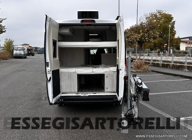 ROLLER TEAM LIVINGSTONE 5 UNIPR. VAN 599 10/2024 NEW DUCATO TRUMA DIESEL KM 3.733 pieno