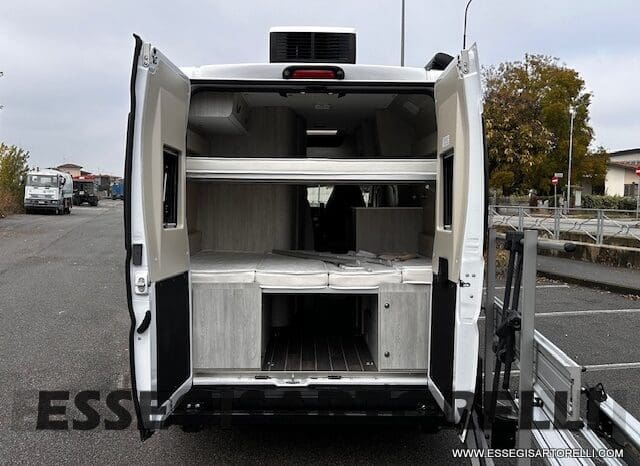 ROLLER TEAM LIVINGSTONE 5 UNIPR. VAN 599 10/2024 NEW DUCATO TRUMA DIESEL KM 3.733 pieno