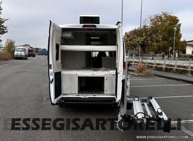 ROLLER TEAM LIVINGSTONE 5 UNIPR. VAN 599 10/2024 NEW DUCATO TRUMA DIESEL KM 3.733 pieno