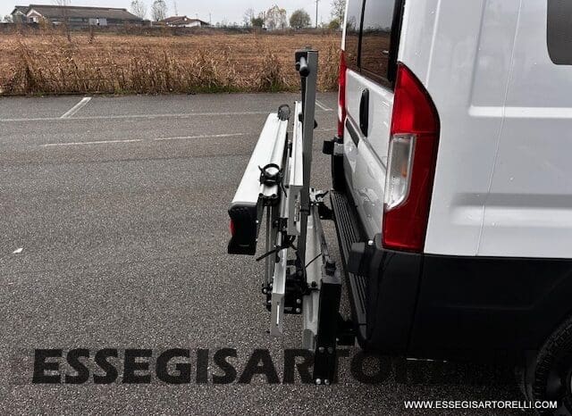 ROLLER TEAM LIVINGSTONE 5 UNIPR. VAN 599 10/2024 NEW DUCATO TRUMA DIESEL KM 3.733 pieno