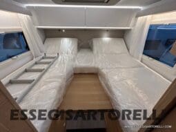 ADRIA SONIC PLUS 700 SL GARAGE LETTI GEMELLI GAMMA 2025 FARI LED E UCONNECT 10″ pieno