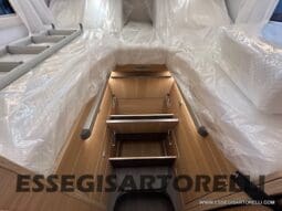 ADRIA SONIC PLUS 700 SL GARAGE LETTI GEMELLI GAMMA 2025 FARI LED E UCONNECT 10″ pieno