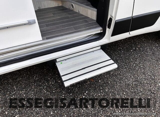 ROLLER TEAM LIVINGSTONE 5 UNIPR. VAN 599 10/2024 NEW DUCATO TRUMA DIESEL KM 3.733 pieno