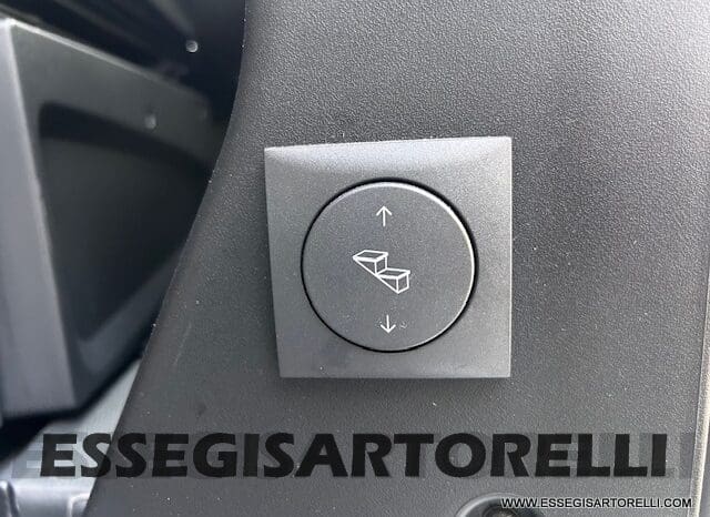 ROLLER TEAM LIVINGSTONE 5 UNIPR. VAN 599 10/2024 NEW DUCATO TRUMA DIESEL KM 3.733 pieno