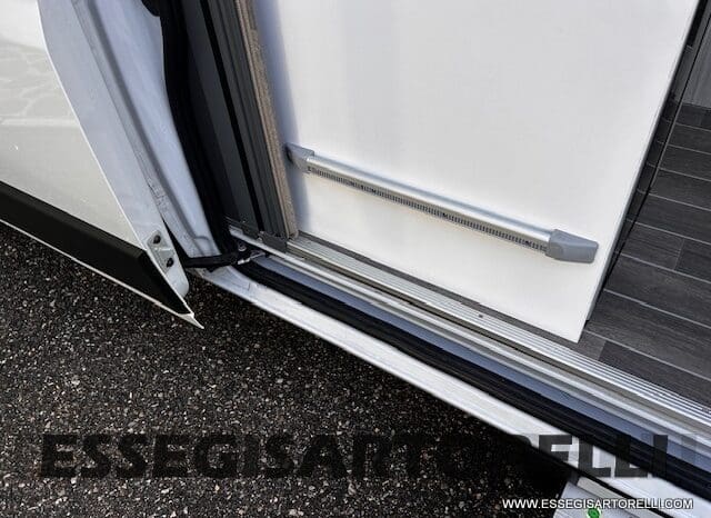 ROLLER TEAM LIVINGSTONE 5 UNIPR. VAN 599 10/2024 NEW DUCATO TRUMA DIESEL KM 3.733 pieno