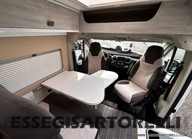 ROLLER TEAM LIVINGSTONE 5 UNIPR. VAN 599 10/2024 NEW DUCATO TRUMA DIESEL KM 3.733 pieno